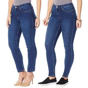 G By Giuliana FOREVER STRETCH VINTAGE STRAIGHT MED WASH 0